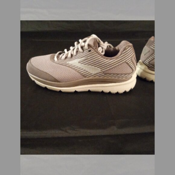 BROOKS Addiction Walker Suede Shoes - Picture 4 of 10